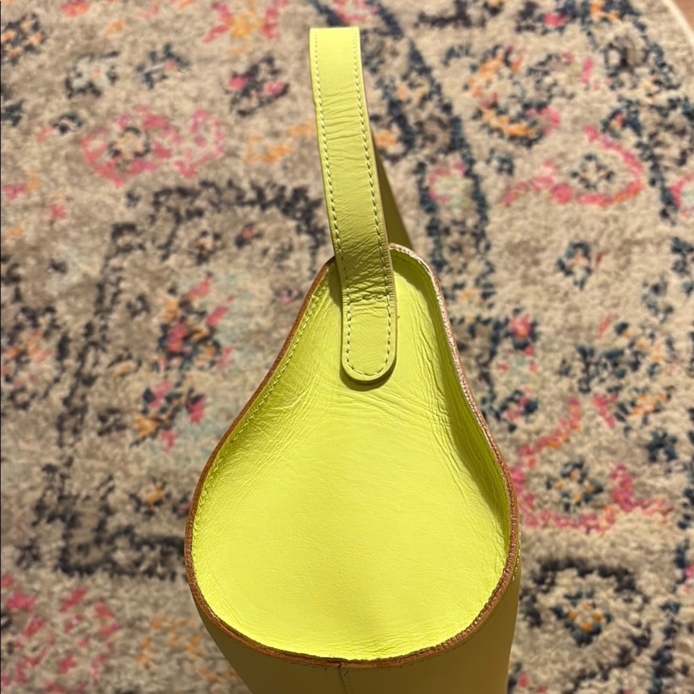 Minor History Hug Shoulder Bag in Lemon - Picture 5 of 8